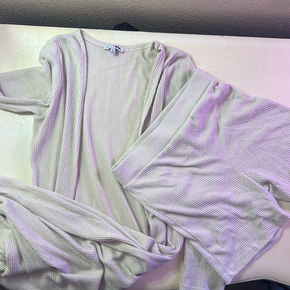 Super long cardigan / matching shorts / stretchy